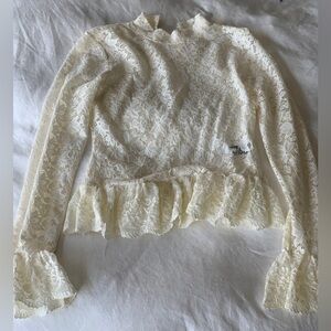 Cider Cream Long-sleeve Peplum Lace Button-Back Top